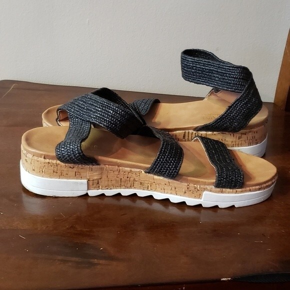 Catherine Malandrino Women's Davina Sandal Size 10 - Picture 4 of 10